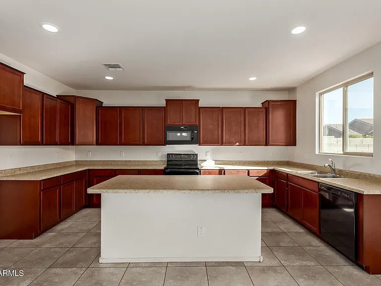 11603 W Calavar Rd — Photo 34