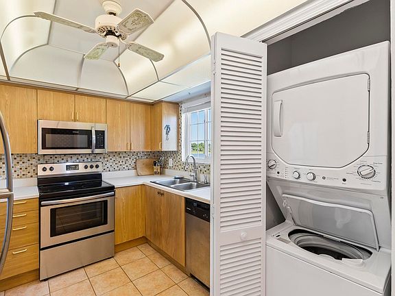 5th image of 811 Ocean Marina Dr
