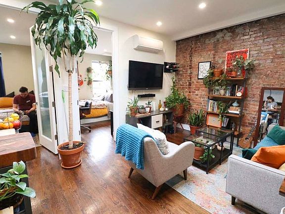 2nd image of 2156A Fulton St #3AA