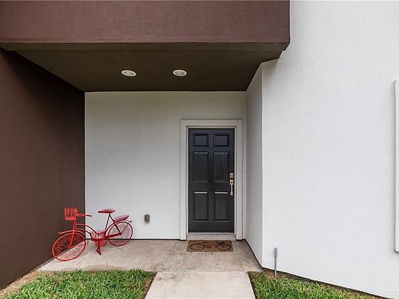 2nd image of 1805 Toni Ln #21