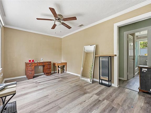 5th image of 1553 29TH STREET