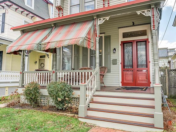 4th image of 130 Decatur St