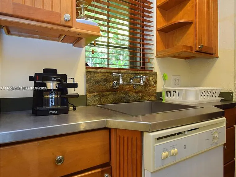 1301 Milan Ave #3 — Photo 8