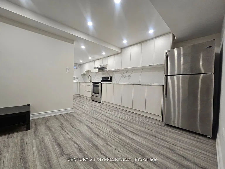25 Kentley St #BASEMENT — Photo 1