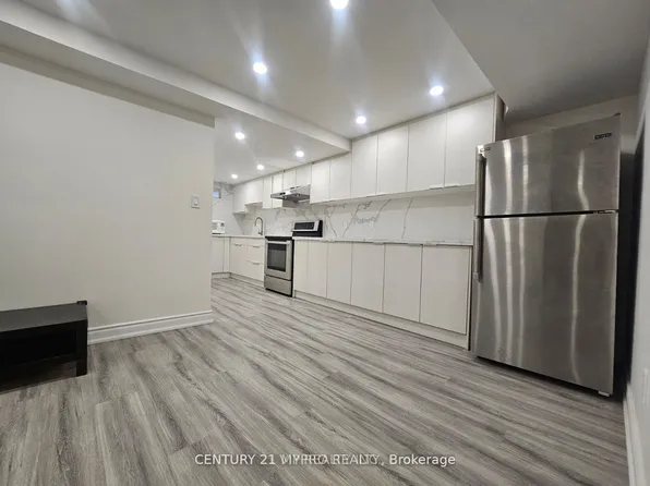 25 Kentley St #Basement, Markham, ON L6C 3G2