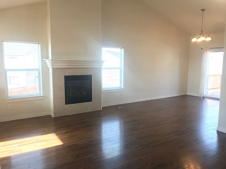 61835 SE 27th St — Photo 5