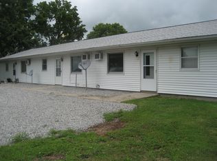 117 W Pine St APT 2, Broadwell, IL 62634