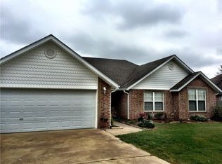 1565 Viney Grove Rd, Prairie Grove, AR 72753