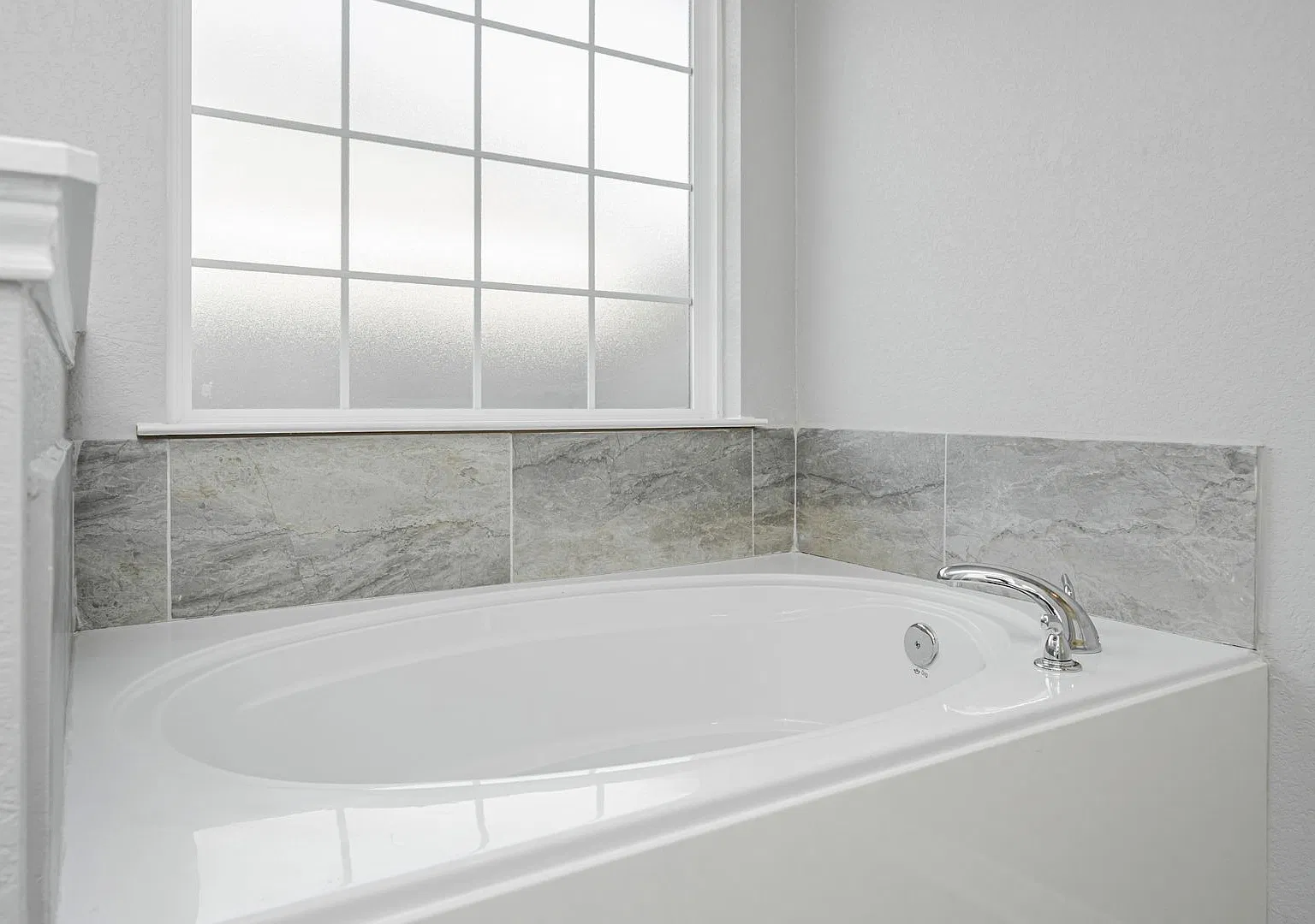 520 Fallbrook Dr — Photo 4
