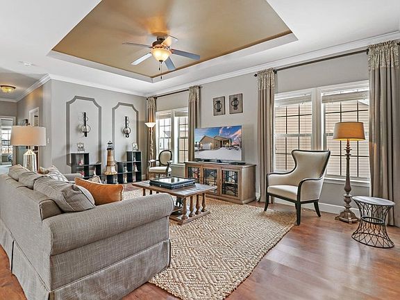 Soaring Tray Ceilings