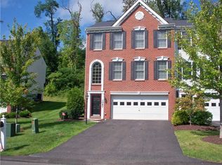 1047 Bayberry Dr, Canonsburg, PA 15317