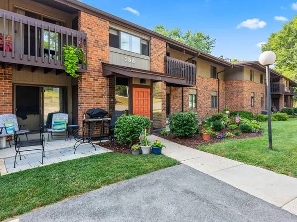 368 Park Hill DRIVE #A, Pewaukee, WI 53072