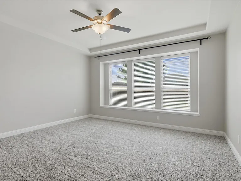 5215 Baroness Ln — Photo 14