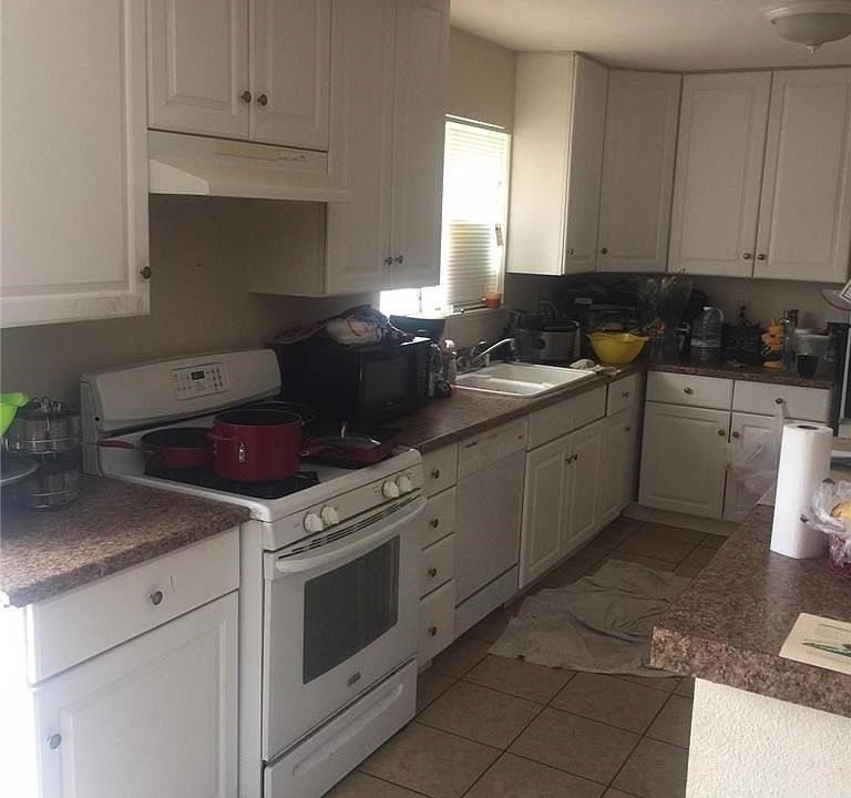 1st image of 1292 E 38th St