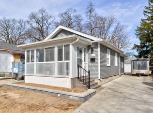 522 W Hazelhurst St, Ferndale, MI