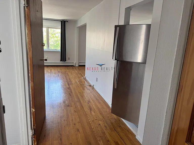 25-12 Parsons Blvd #3 — Photo 11