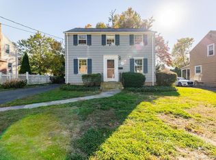59 Buell St, North Haven, CT 06473