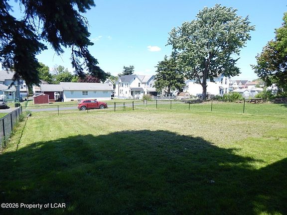 4th image of 170 Kidder St