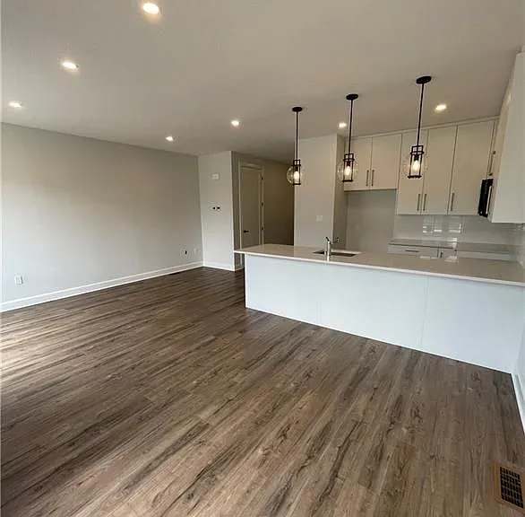 175 Doan Dr #105 — Photo 8