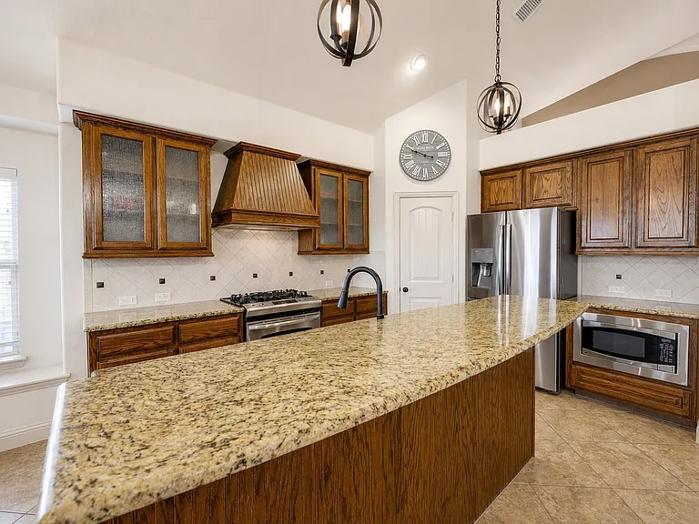 2933 Softwood Cir — Photo 8