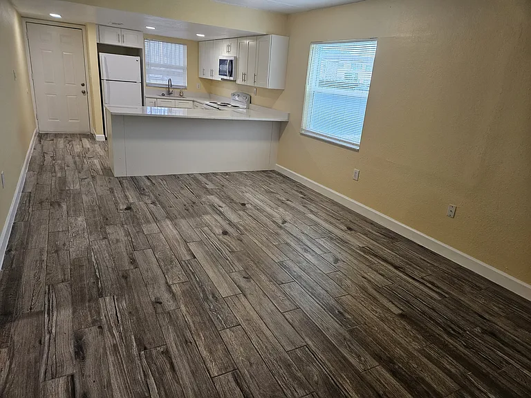 2035 Alpine Rd — Photo 7