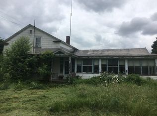 37 Market St, Corry, PA 16407