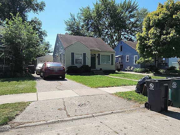 3rd image of 2320 Guthrie Ave