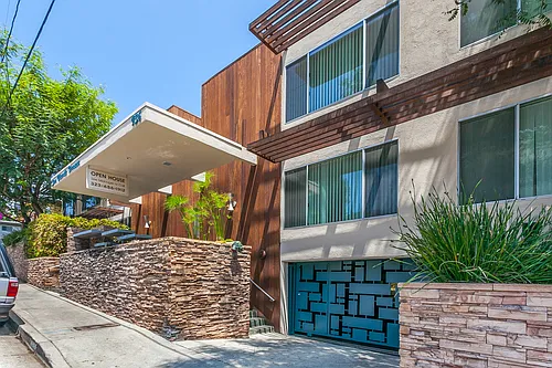 938 N San Vicente Blvd #8 Photo 1