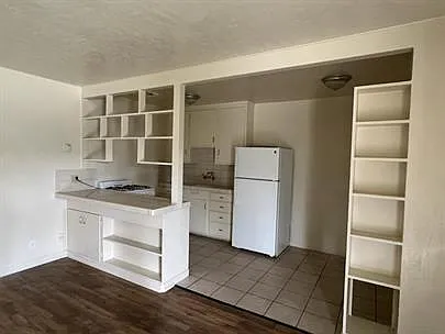 1229 Sicard St #17 — Photo 3