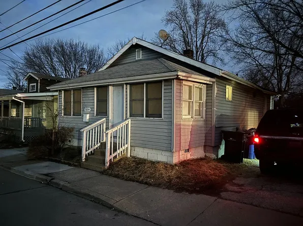 3804 N Hanley Rd, Saint Louis, MO 63121