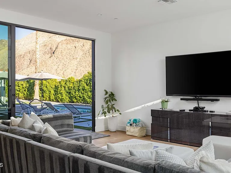 3076 Arroyo Seco — Photo 20