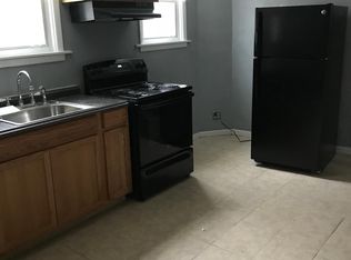 33 Duquesne Ct, Springdale, PA 15144