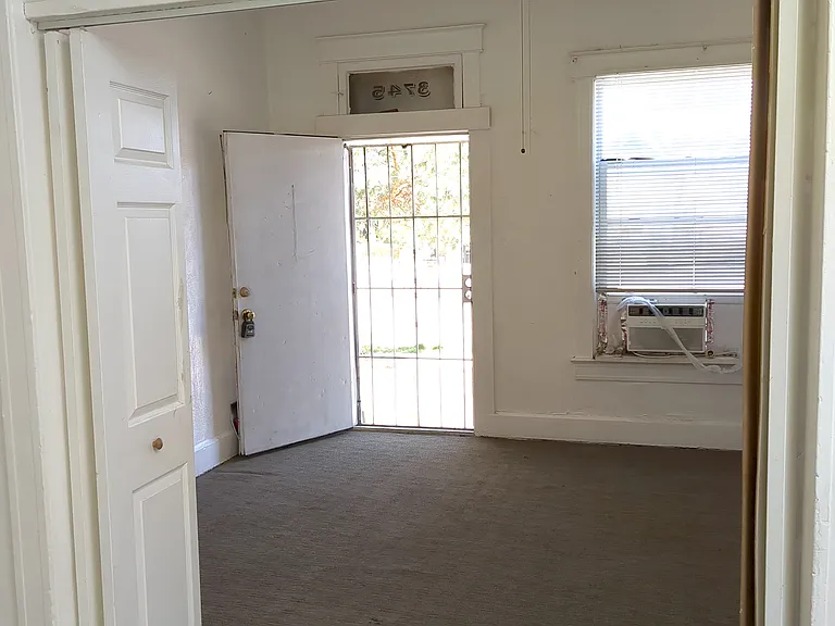 3745 N Marion St — Photo 3