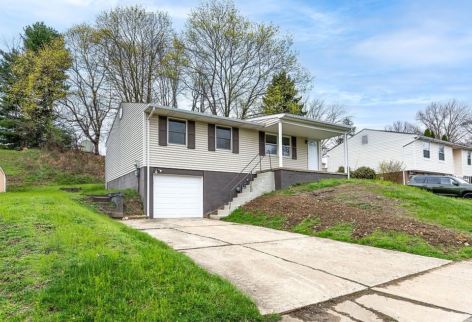1st image of 3272 Bradbury Dr