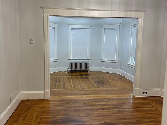 4th image of 25 Lyndale St #1A