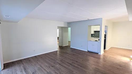 23 Sunbury Ct Photo 1