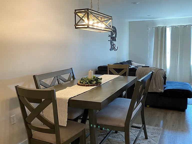 839 Thames Ct — Photo 5