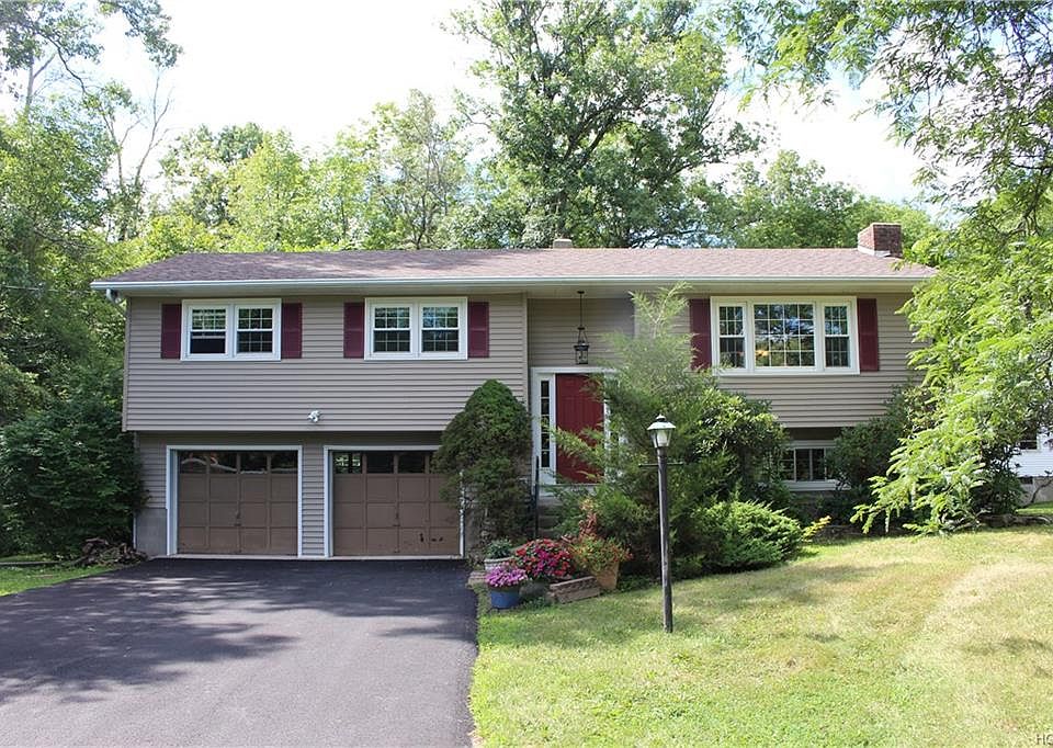 1st image of 696 Jackson Ave