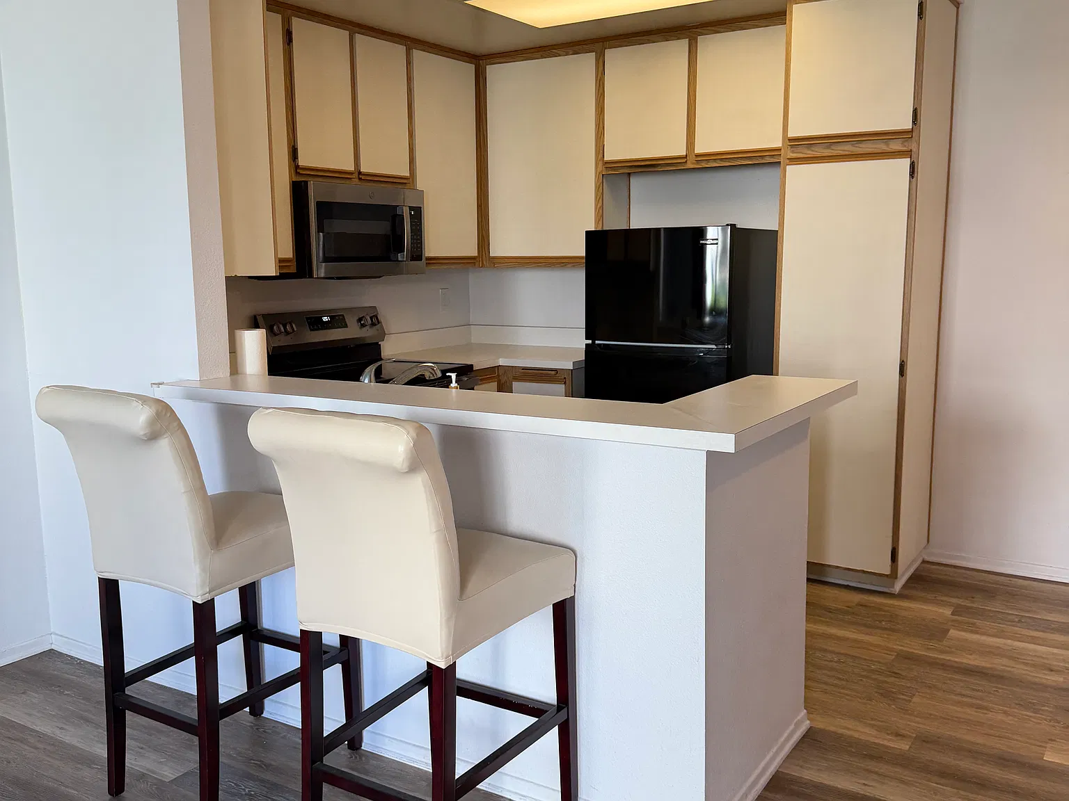 1 bed, 690 sqft, $2,300 — Photo 3