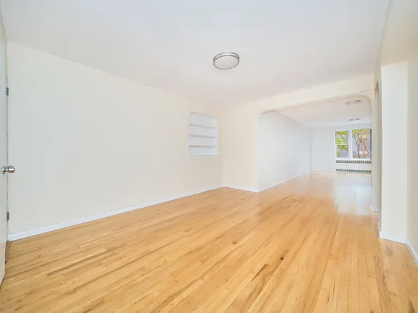 500 Kappock Street 2D image 1 of 14