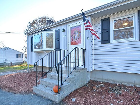 4th image of 20 Hemlock Dr