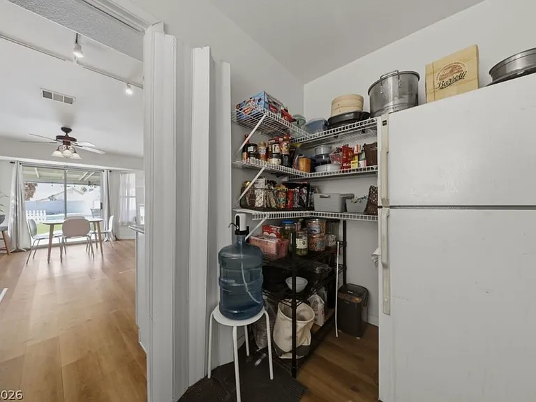 4251 Valley Royal Dr — Photo 12