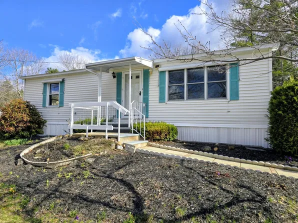 1 Marsh Hill Circle, Tilton, NH 03276
