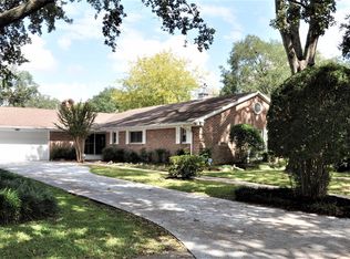 10034 Wickersham Ln, Houston, TX 77042