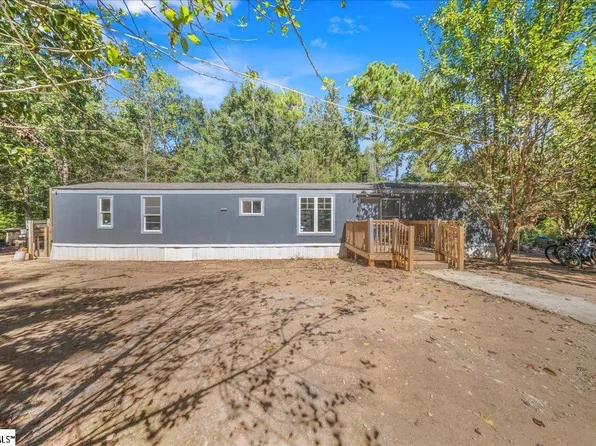 1660 Kilgore Bridge Rd, Woodruff, SC 29388