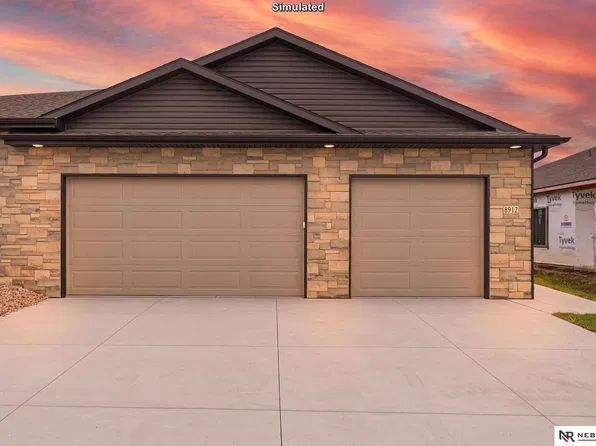 8812 47th St, Lincoln, NE 68516