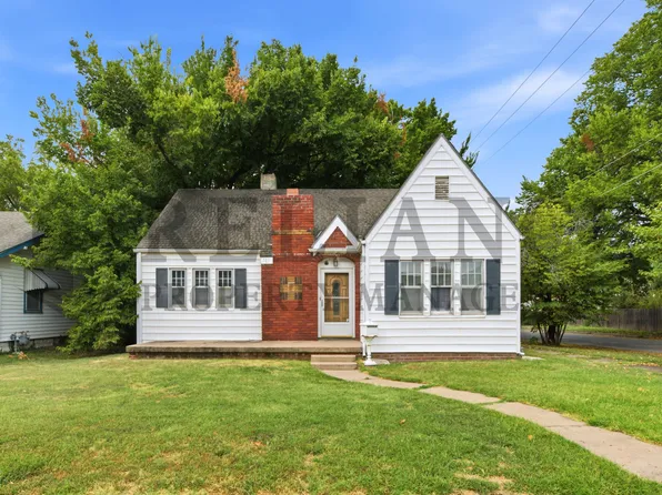 703 S Grove Dr, Wichita, KS 67211