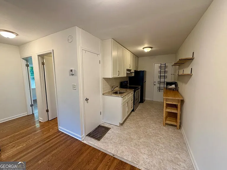 99 Norwood Ave NE #B — Photo 8