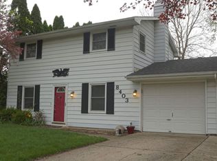 8403 Harwick Ct, Fort Wayne, IN 46815