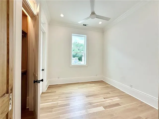 1506 Calhoun St — Photo 9